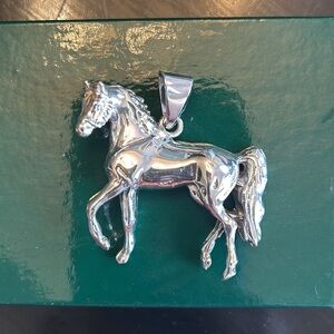 .925 Sterling Bridled Detail Horse Pendant